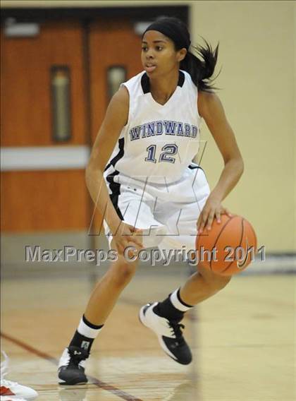 Thumbnail 1 in MacArthur vs. Windward (Nike Tournament of Champions) photogallery.