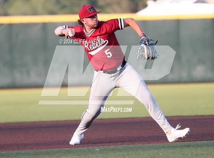 Thumbnail 2 in Mid-Carolina vs Oceanside Collegiate Academy (Game 1) photogallery.