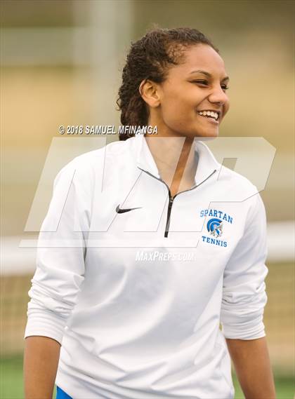 Thumbnail 3 in Lincoln East vs. Grand Island  photogallery.