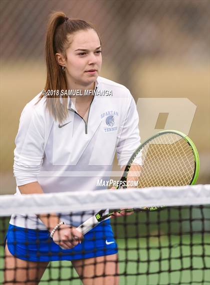 Thumbnail 1 in Lincoln East vs. Grand Island  photogallery.