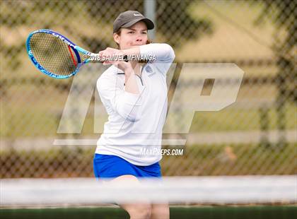 Thumbnail 2 in Lincoln East vs. Grand Island  photogallery.