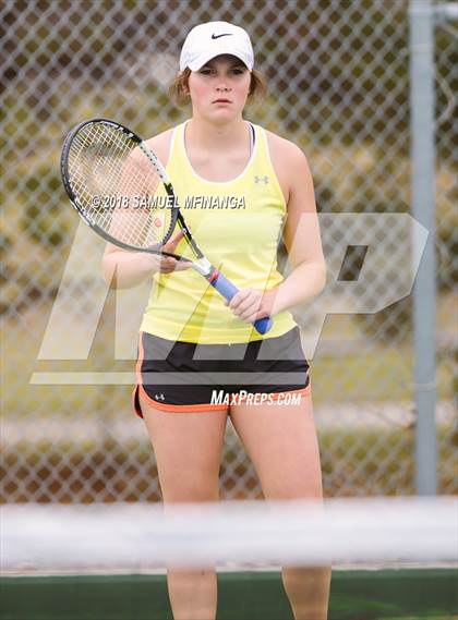 Thumbnail 3 in Lincoln East vs. Grand Island  photogallery.