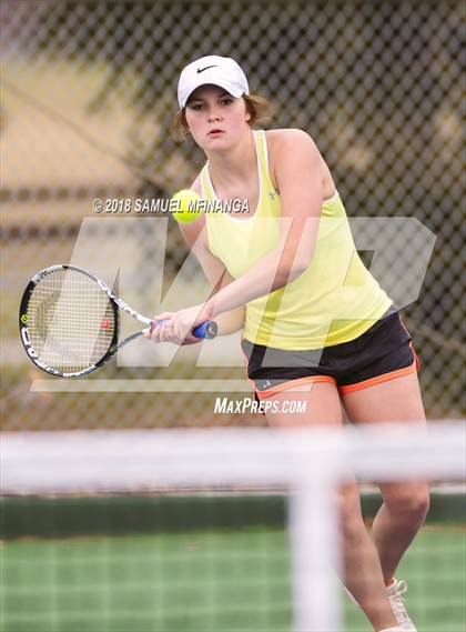 Thumbnail 1 in Lincoln East vs. Grand Island  photogallery.