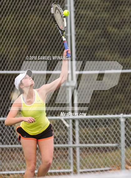 Thumbnail 1 in Lincoln East vs. Grand Island  photogallery.