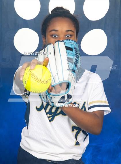 Thumbnail 1 in Arlington (Team & Individuals) photogallery.
