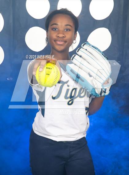 Thumbnail 2 in Arlington (Team & Individuals) photogallery.