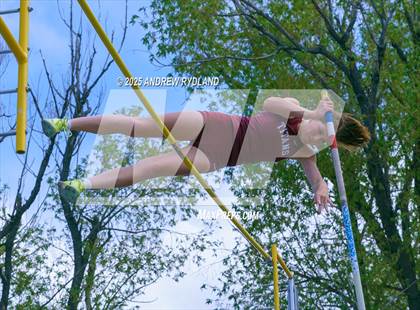 Thumbnail 2 in Ram Charger Invitational (Pole Vault) photogallery.