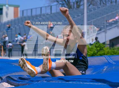 Thumbnail 2 in Ram Charger Invitational (Pole Vault) photogallery.