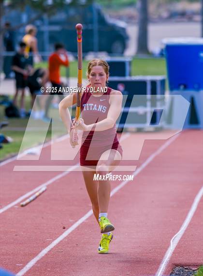 Thumbnail 2 in Ram Charger Invitational (Pole Vault) photogallery.
