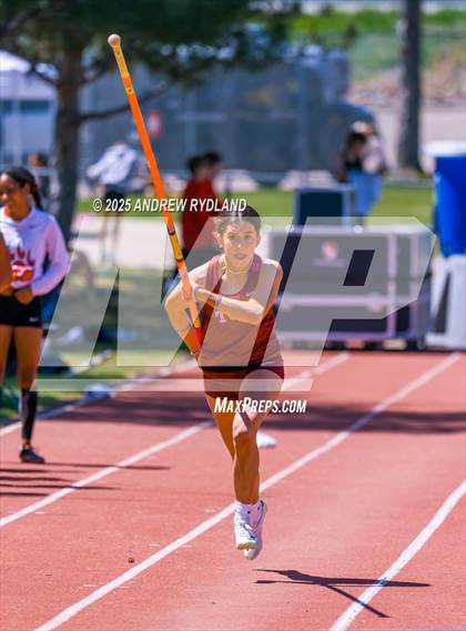 Thumbnail 3 in Ram Charger Invitational (Pole Vault) photogallery.