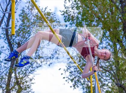 Thumbnail 2 in Ram Charger Invitational (Pole Vault) photogallery.