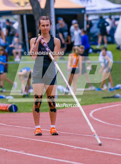 Thumbnail 3 in Ram Charger Invitational (Pole Vault) photogallery.