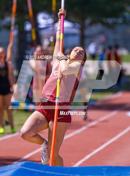 Thumbnail 2 in Ram Charger Invitational (Pole Vault) photogallery.