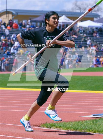 Thumbnail 3 in Ram Charger Invitational (Pole Vault) photogallery.