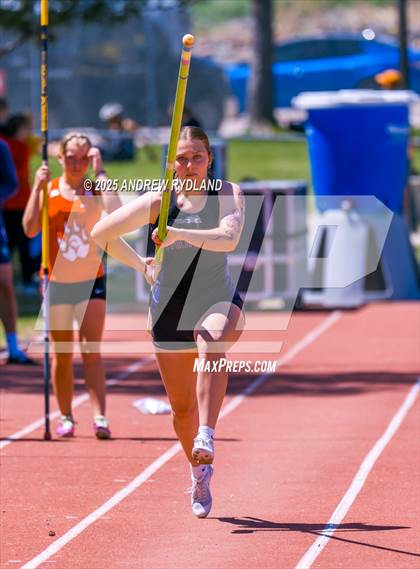 Thumbnail 3 in Ram Charger Invitational (Pole Vault) photogallery.