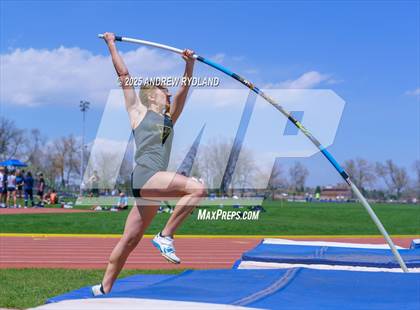 Thumbnail 2 in Ram Charger Invitational (Pole Vault) photogallery.