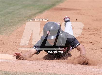 Thumbnail 2 in Desert Oasis vs. Cathedral Catholic (71st Annual San Diego Lions Tournament) photogallery.
