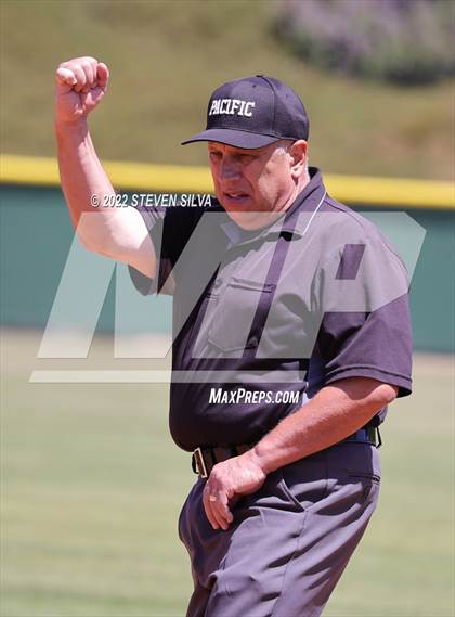 Thumbnail 3 in Desert Oasis vs. Cathedral Catholic (71st Annual San Diego Lions Tournament) photogallery.