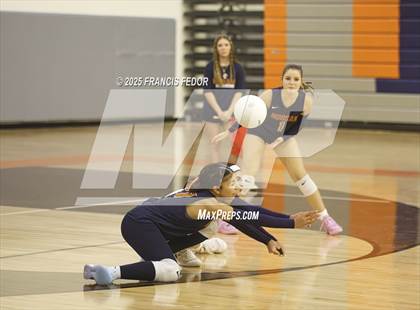 Thumbnail 2 in Sumner @ Morgan photogallery.