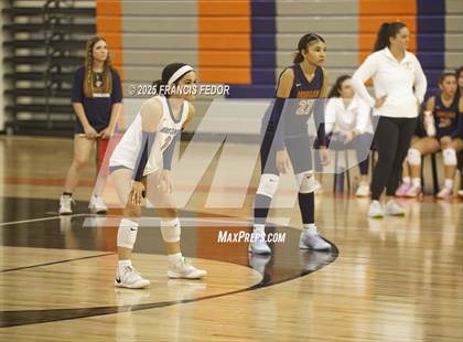 Thumbnail 1 in Sumner @ Morgan photogallery.