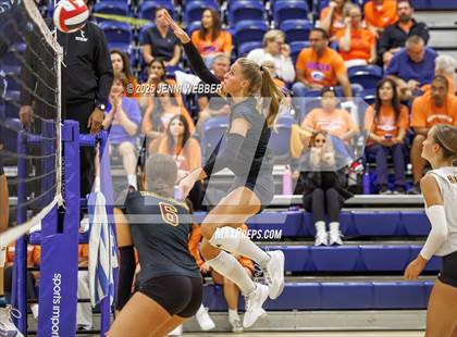 Thumbnail 1 in Harrisburg vs. Marymount photogallery.