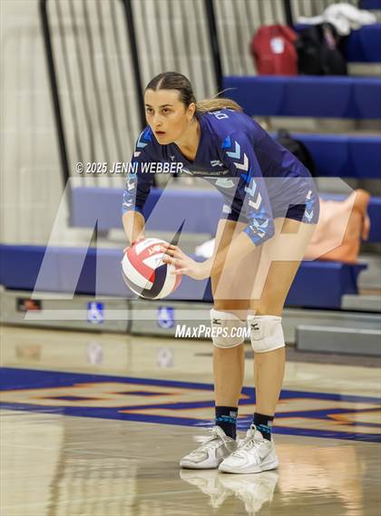 Thumbnail 2 in Harrisburg vs. Marymount photogallery.