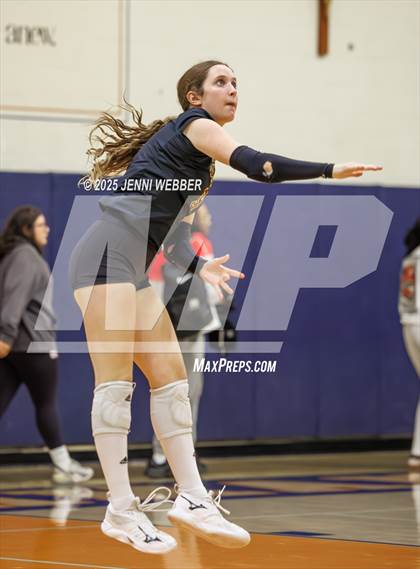 Thumbnail 1 in Harrisburg vs. Marymount photogallery.