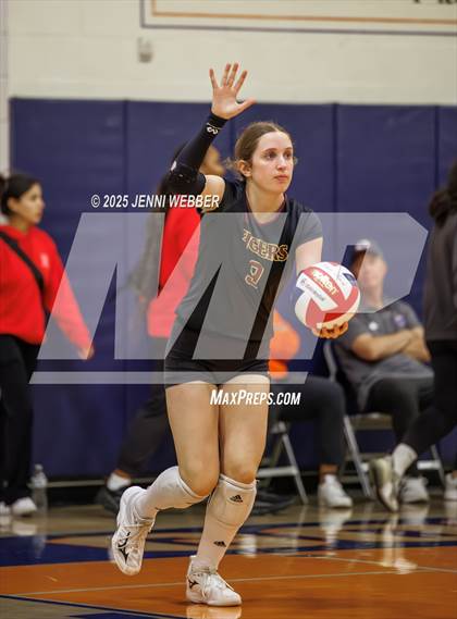Thumbnail 2 in Harrisburg vs. Marymount photogallery.