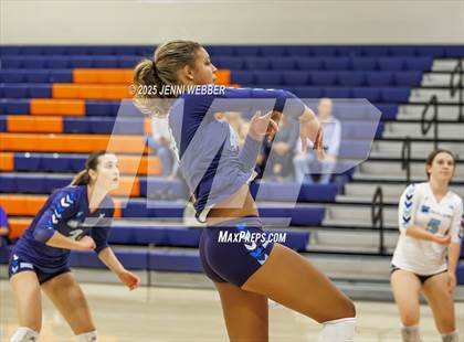 Thumbnail 2 in Harrisburg vs. Marymount photogallery.