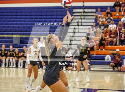 Thumbnail 1 in Harrisburg vs. Marymount photogallery.