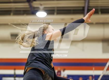 Thumbnail 2 in Harrisburg vs. Marymount photogallery.