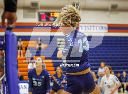Thumbnail 1 in Harrisburg vs. Marymount photogallery.