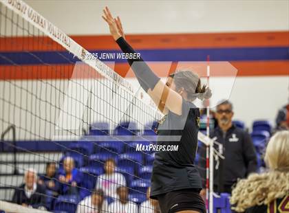 Thumbnail 2 in Harrisburg vs. Marymount photogallery.