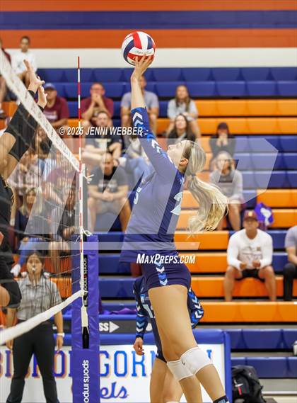 Thumbnail 3 in Harrisburg vs. Marymount photogallery.