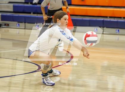 Thumbnail 1 in Harrisburg vs. Marymount photogallery.