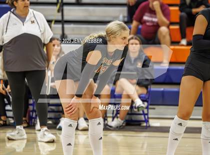 Thumbnail 2 in Harrisburg vs. Marymount photogallery.
