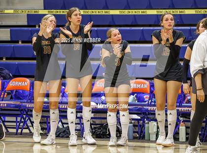 Thumbnail 1 in Harrisburg vs. Marymount photogallery.