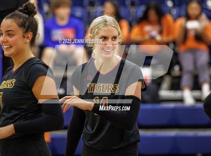 Thumbnail 1 in Harrisburg vs. Marymount photogallery.