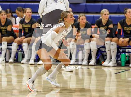 Thumbnail 3 in Harrisburg vs. Marymount photogallery.