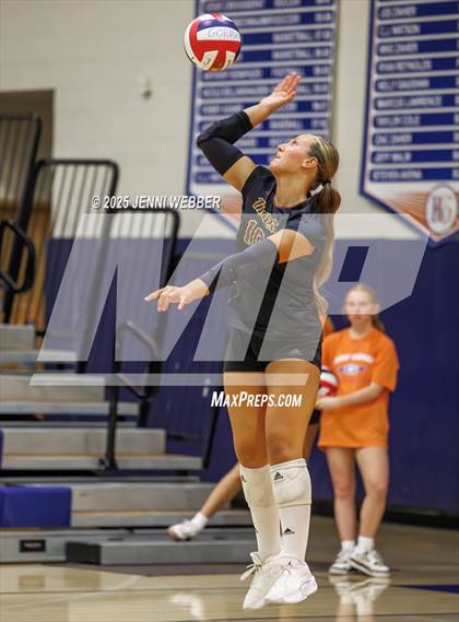Thumbnail 3 in Harrisburg vs. Marymount photogallery.