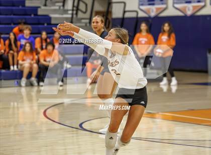 Thumbnail 1 in Harrisburg vs. Marymount photogallery.
