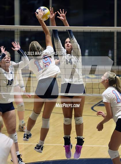 Thumbnail 1 in Charlotte Catholic @ Carmel Christian photogallery.