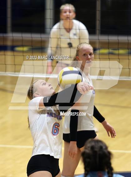 Thumbnail 2 in Charlotte Catholic @ Carmel Christian photogallery.