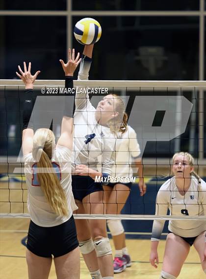 Thumbnail 3 in Charlotte Catholic @ Carmel Christian photogallery.