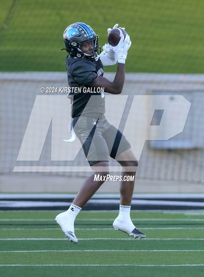 Thumbnail 3 in Guyer @ North Crowley photogallery.