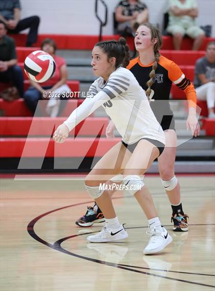 Thumbnail 3 in Amanda-Clearcreek @ Logan Elm photogallery.