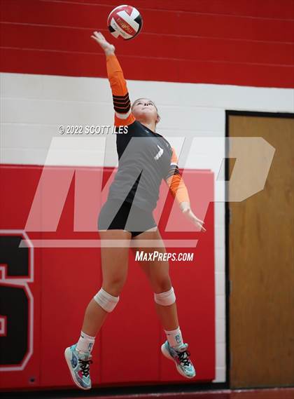 Thumbnail 2 in Amanda-Clearcreek @ Logan Elm photogallery.