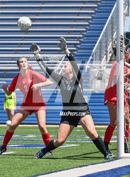 Thumbnail 1 in Boerne-Champion vs Grapevine (UIL 5A Girls Soccer State Semifinal) photogallery.