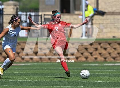 Thumbnail 3 in Boerne-Champion vs Grapevine (UIL 5A Girls Soccer State Semifinal) photogallery.