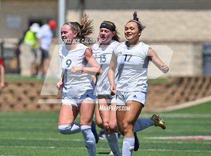 Thumbnail 2 in Boerne-Champion vs Grapevine (UIL 5A Girls Soccer State Semifinal) photogallery.